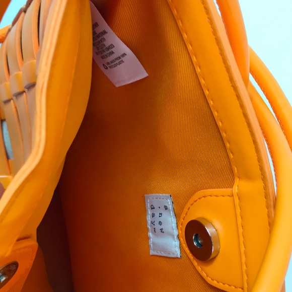 A.new day orange purse, NWT - Picture 4 of 9